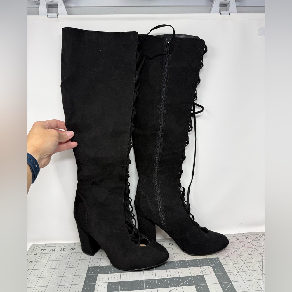 Chic Black Huanalela Knee Boots sz 8.5 (RNHCMF)